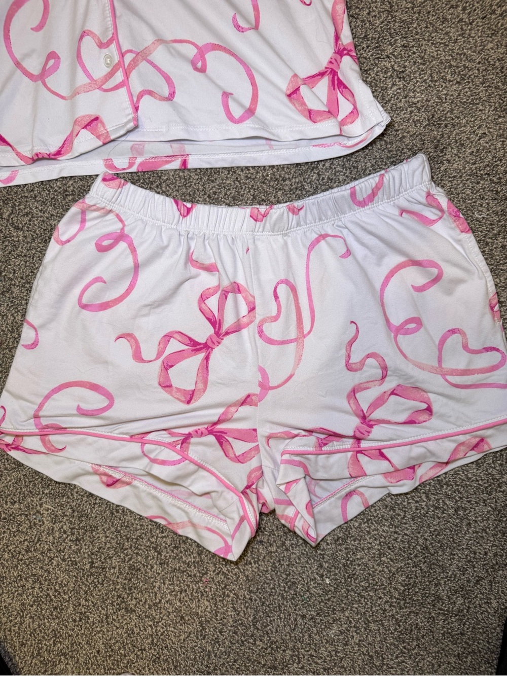 Women's Pink Ribbon-Print Short Pajama Set - Picture 4 of 8